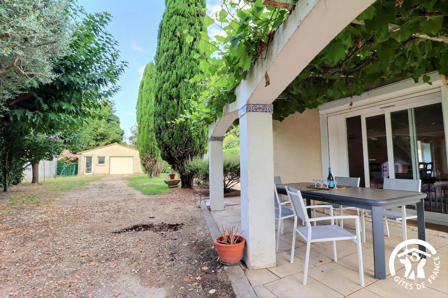 Villa Mariella Arles Esterno foto