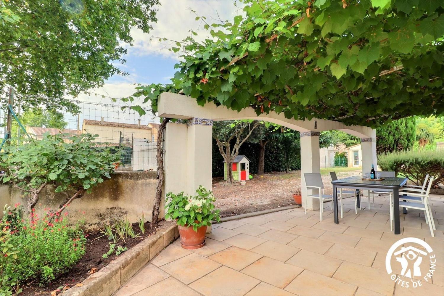 Villa Mariella Arles Esterno foto